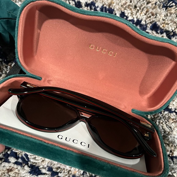 ONLY WORN ONCE - Picture 6 of 6